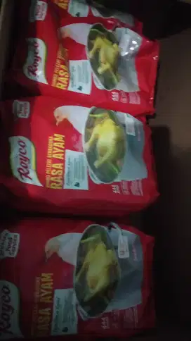 Menjual sembako