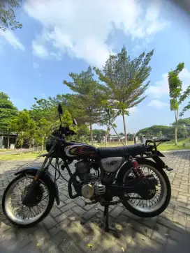 Di jual CB 100 nyeniii poll!!!