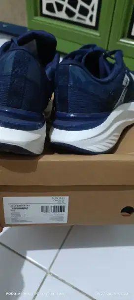 Sepatu running astec leo running no.41 seperti baru