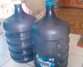 Galon aqua kosong