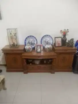 Bufet kuda jati