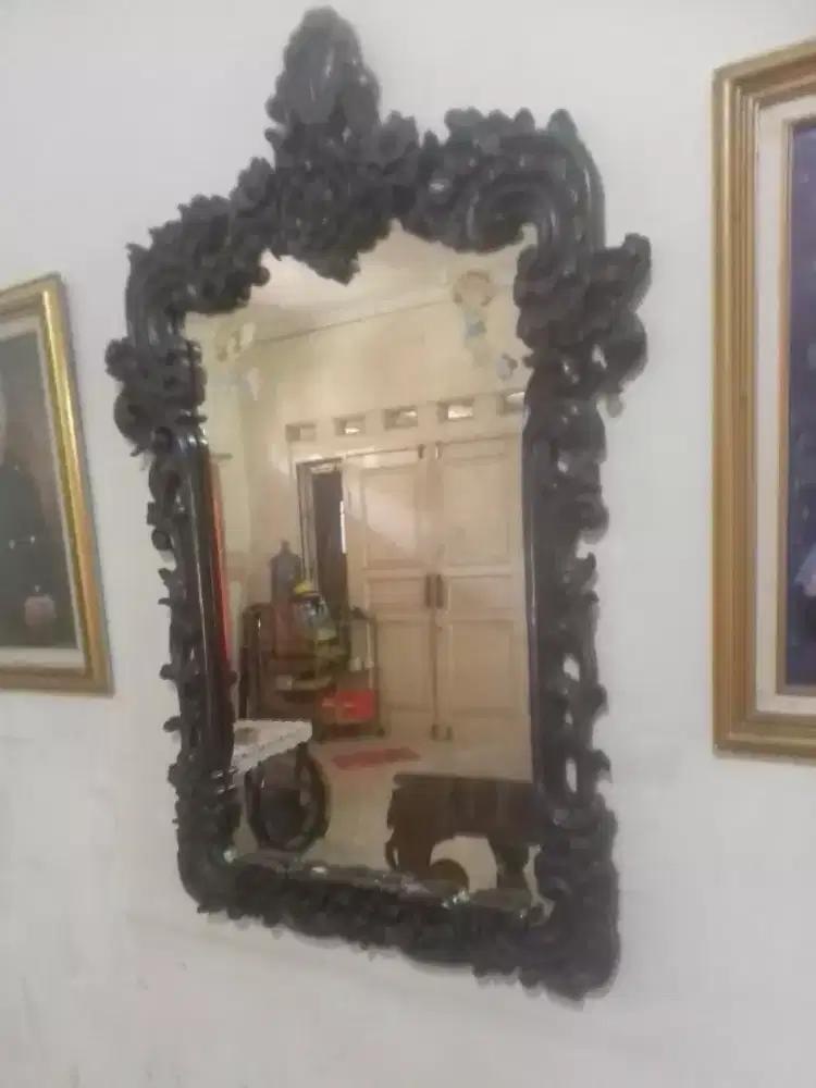Kaca cermin ukir jati