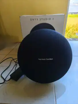 Onyx Studio 4 (Harman Kardon)