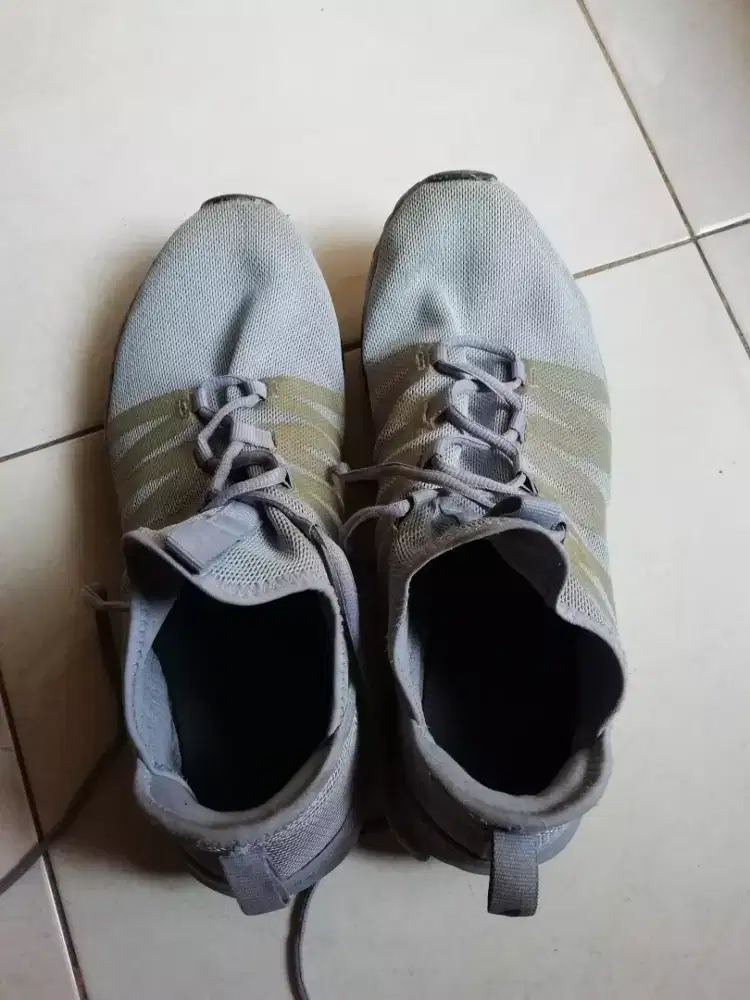 Sepatu reebook astroride second size 44