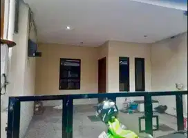 Dijual Rumah Siap Huni, Terawat, Strategis, Akses 1 mobil di Antapani