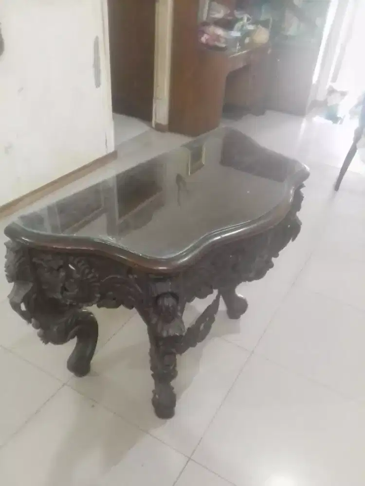 Meja ukir jati tua