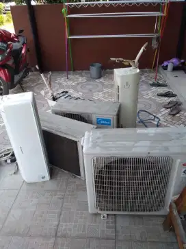 Tukang service AC / kulkas / bongkar pasang AC