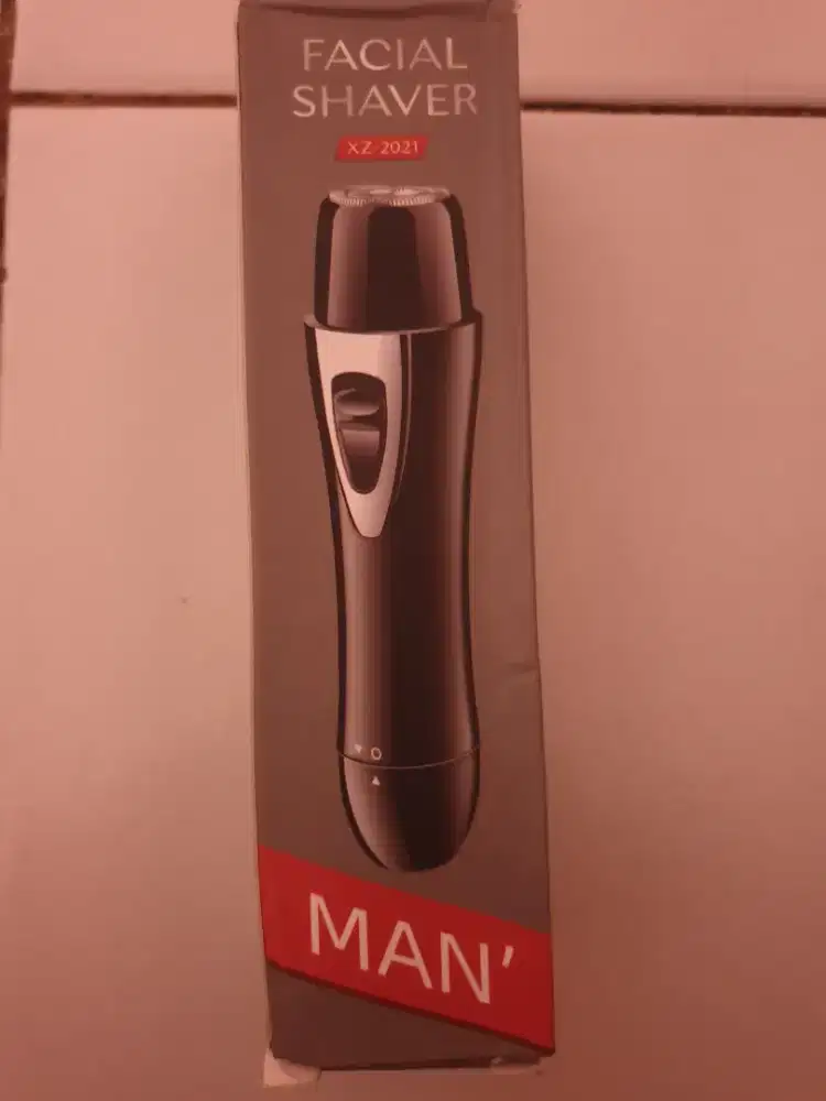 Alat cukur elektrik portabel