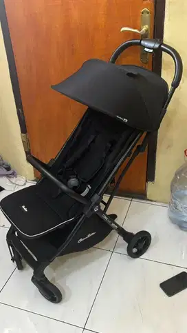 Dijual preloved stroller conic auto