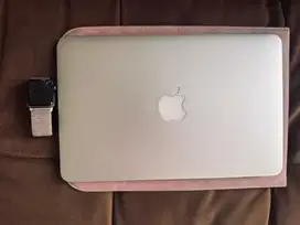 Macbook Air 2015 & Apple Watch 3111