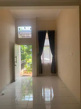 DIJUAL CEPAT NEGO RUMAH SHM CLUSTER GRAND WISATA BEKASI DEKAT MALL