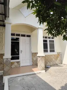 DISEWAKAN RUMAH STRATEGIS DI VILLA BOGOR INDAH 2