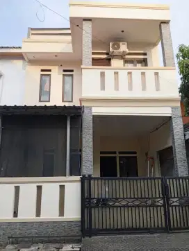 Dijual Rumah di Taman Kedaung Ciputat 2 lt, 4 Kamar Tidur