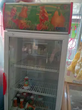 Jual showcase bekas
