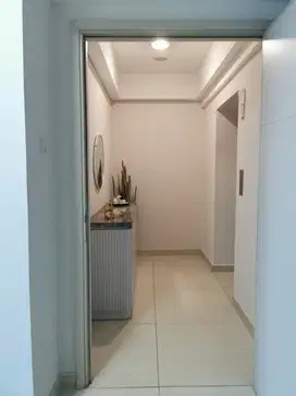 Apartment lux dengan private lift.