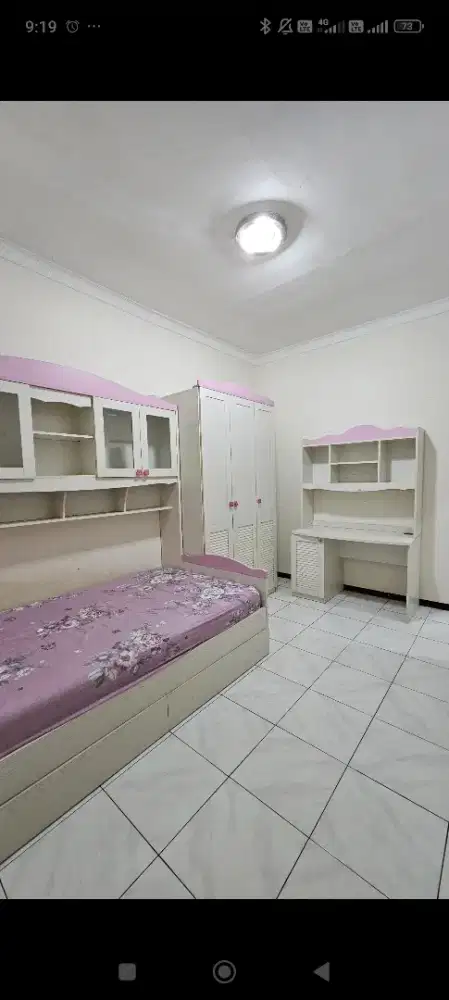 Set kamar tidur anak