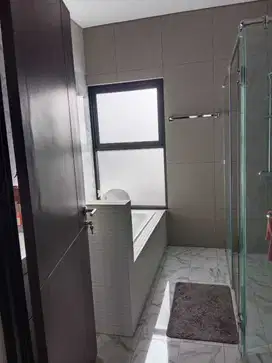 Jual Rumah di Kota Baru Parahyangan Bandung,Full Furnished