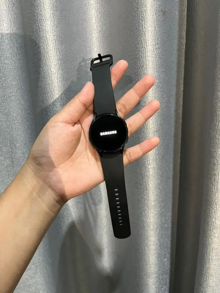 Dijual Samsung Galaxy Watch 4 | JAM TANGAN ONLY