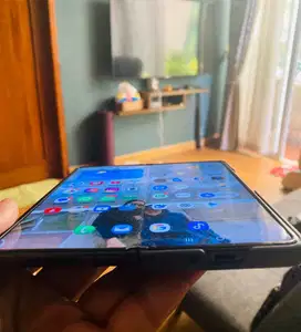 Samsung Z fold 3 256gb