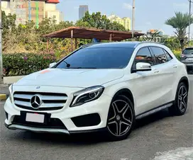 Mercedes benz GLA200 AMG At Tahun 2015