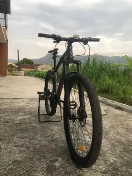 Sepeda MTB Thrill Cleave