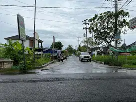 Tanah Jogja Utara Resto Jejamuran Sleman