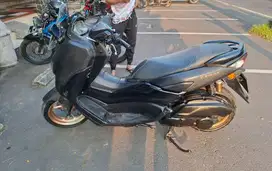 N Max Yamaha 2022 surat komplit di tangan mulus terawat rutin service