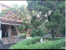 Rumah Besar 4+1 KT 4 KM SHM Garasi Di Taman Bougenvile, Akses Tol