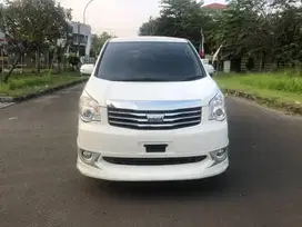 Toyota Nav1 V 2017