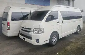 Toyota Hiace Commuter Putih 2025
