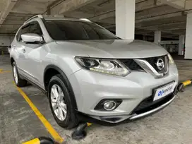 DP RENDAH Nissan XTrail 2.0 Bensin-AT 2016 KMPS