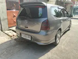 Nissan Grand livina 2009 Bensin