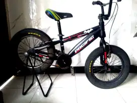 Sepeda anak kecil laki uk16 ban besar