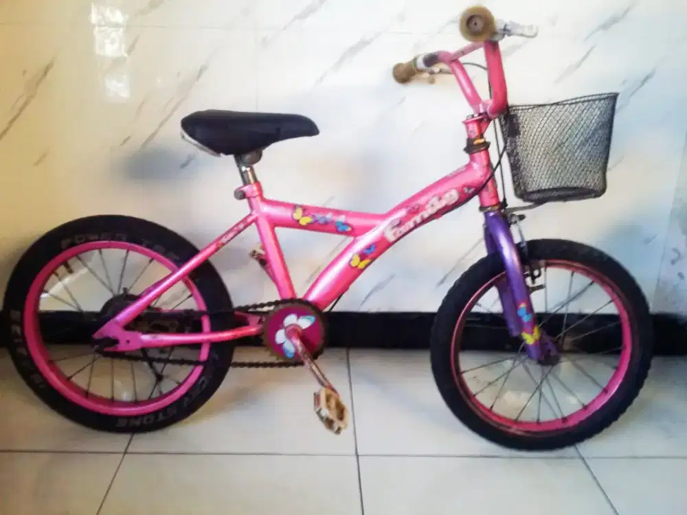 Sepeda anak cewek UK 16
