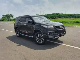 TOYOTA FORTUNER VRZ TRD 2.4 2019