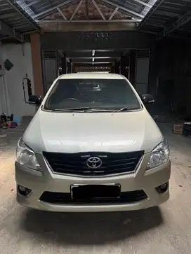 Toyota Kijang Innova 2.5 G Diesel MT 2013