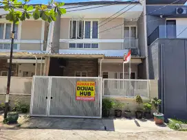 Rumah second like new
