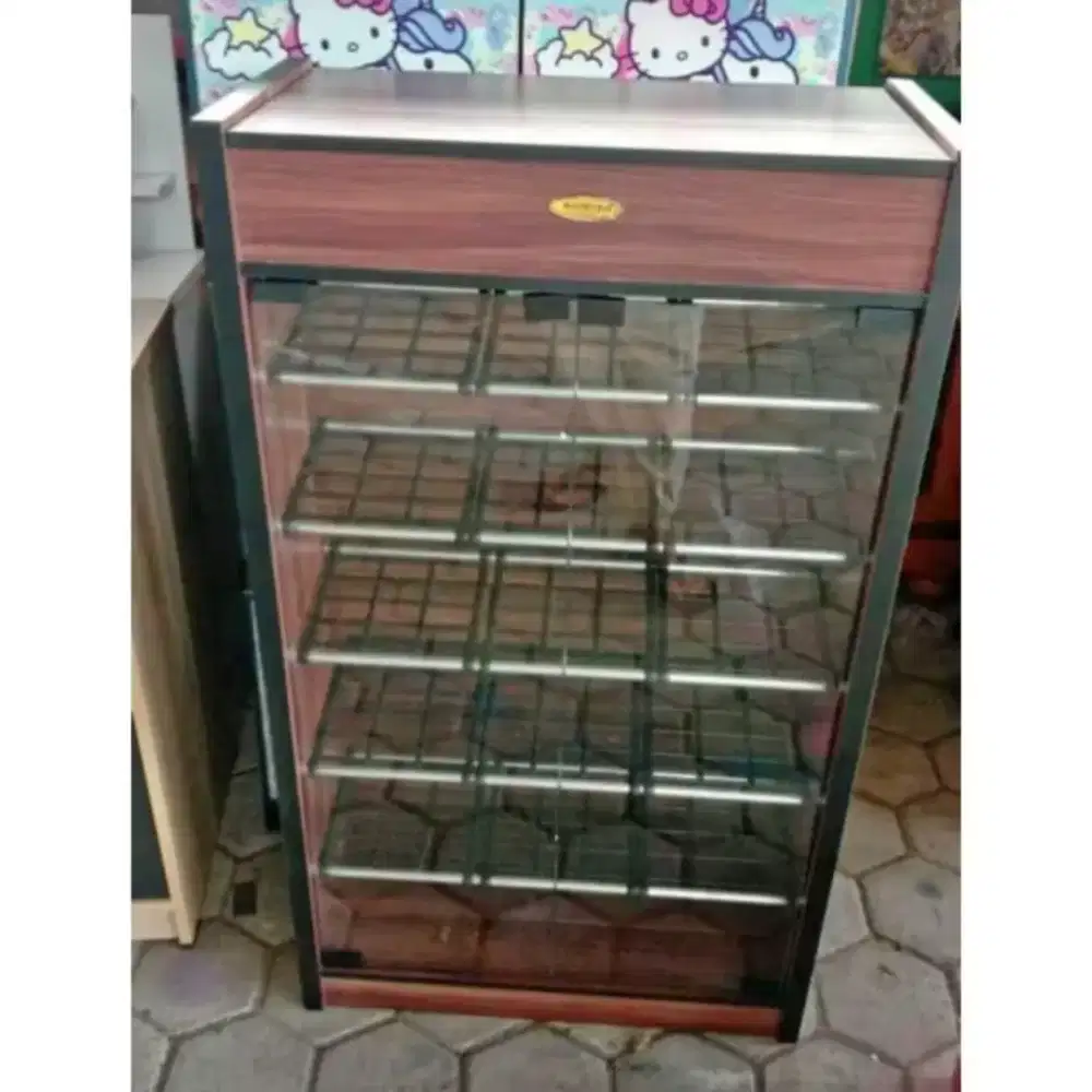 Rak sepatu (bekas)