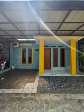 Rumah Tinggal Minimalis Semi Furnished Security 24 Jam/Hari