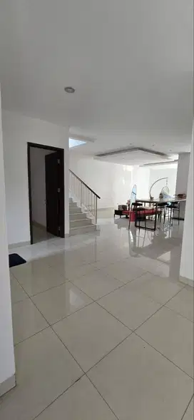 Dijual Rumah 2 Lantai Nyaman di Jakarta Garden City, Jakarta Timur