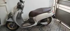 Dijual Motor Honda Scoopy Prestige Putih th. 2021