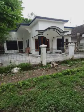 Dijual Cepat Rumah Strategis di Jatiroto, Lokasi Super Nyaman!