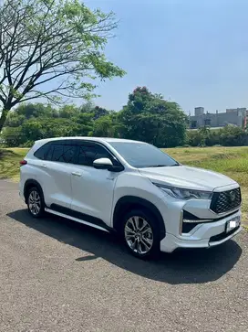 Toyota Kijang Innova Zenix Q Putih 2023