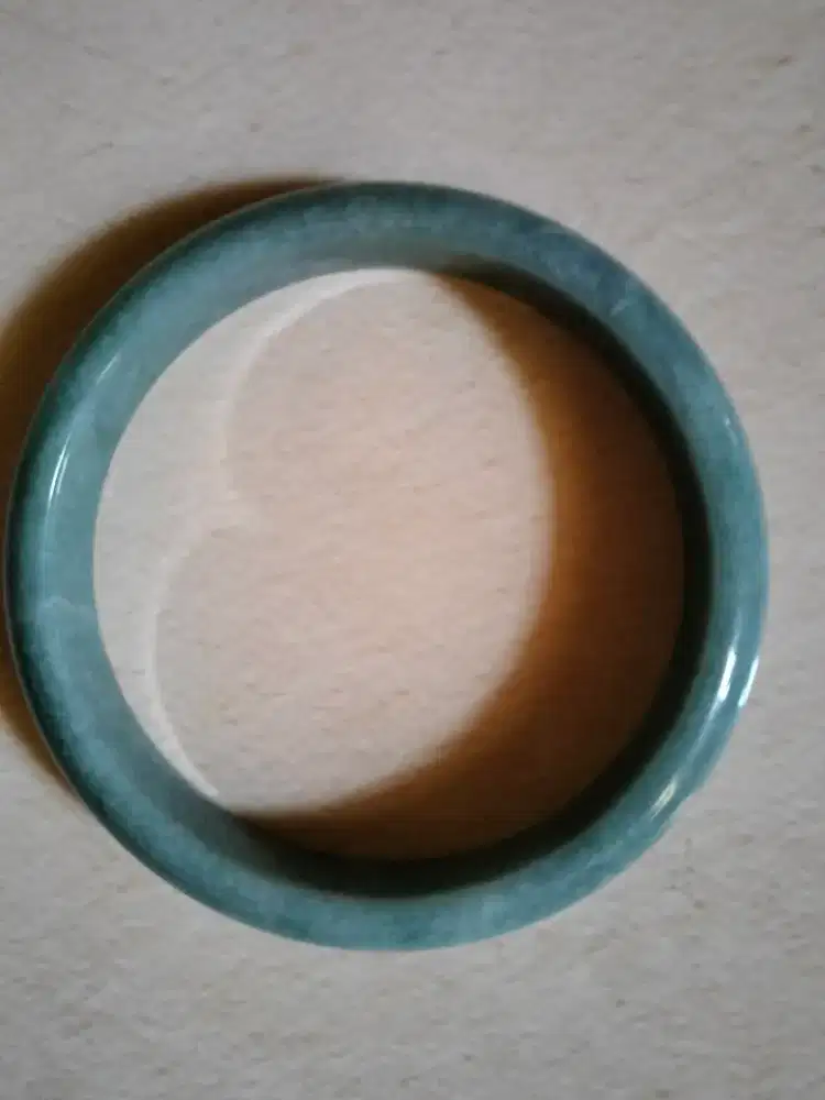 Gelang batu Giok
