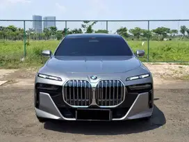 BMW 735i M-SPORT 2023