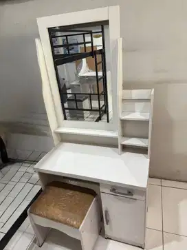 Ex Display Toko Meja Rias MR 03