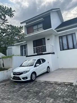 Jual rumah pribadi siap huni