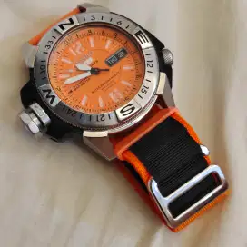Seiko 5 Map meter Orange - bukan Citizen Casio