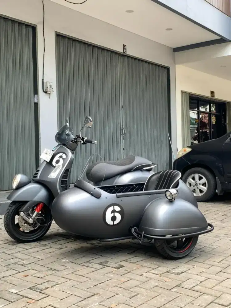 Moge Scooter Piaggio GTV 300 Sei Giorni HPE 2022 Odo 300 Sespan Antik
