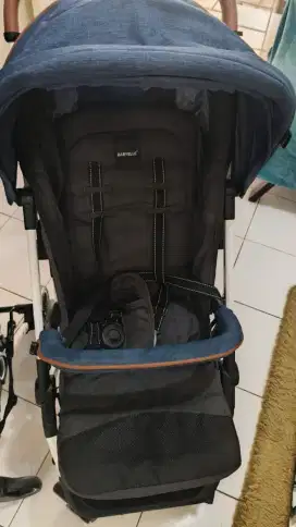 FS. stroller babyelle warna navy 95 persen